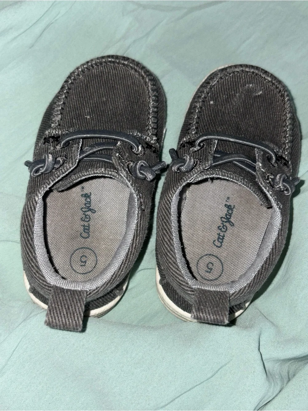 Cat & Jack toddler' Gray Shoes